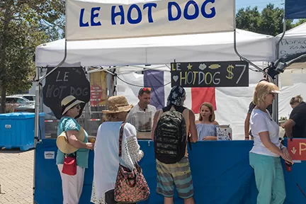 Le Hot Dogs